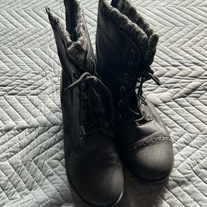 Wms kohls boots ankle black and sweater top 10